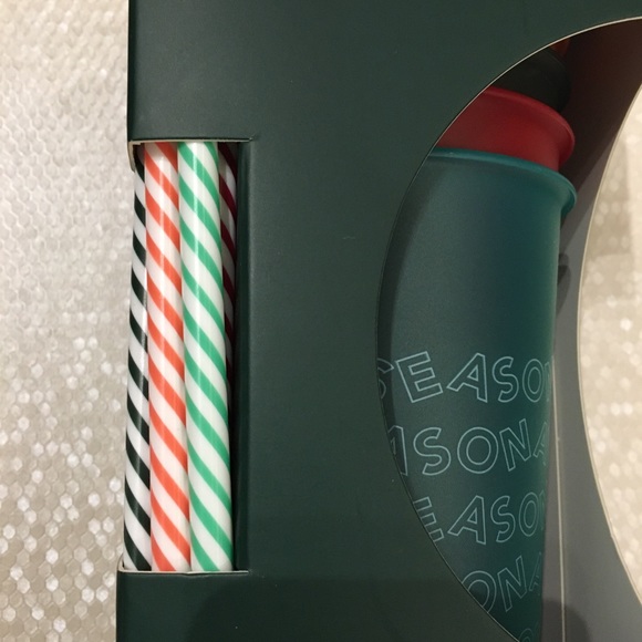 Starbucks Holliday Reusable Cold Cups 5 pack - Picture 2 of 4